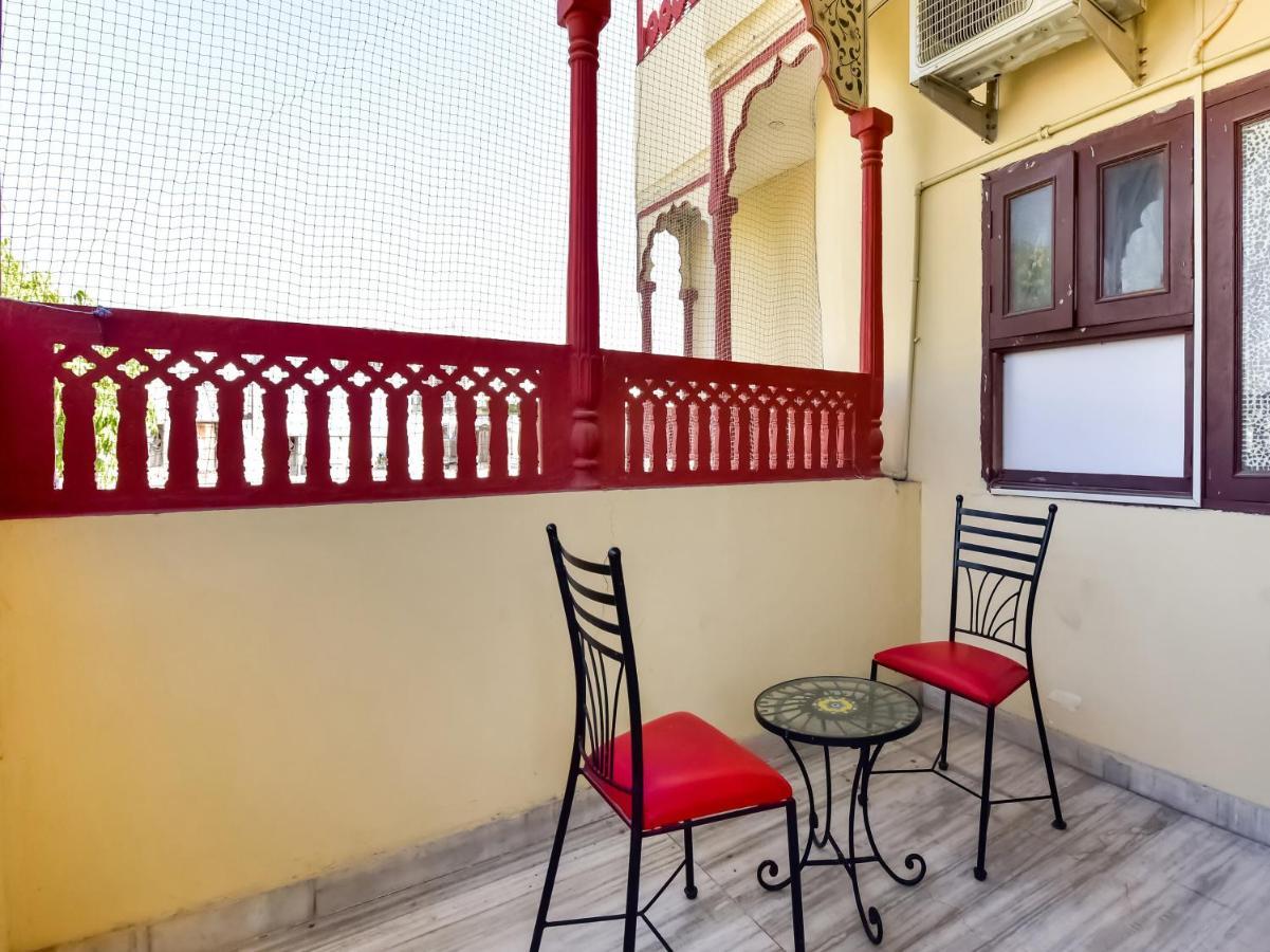 Capital O 73835 Hotel Frontier Royal & Banquet Tirath Exterior foto